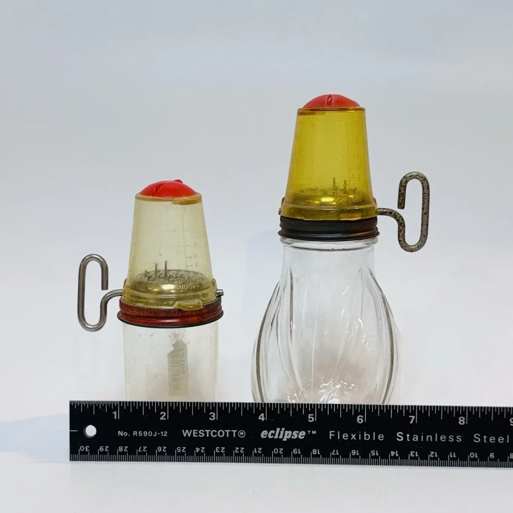 (2) Vintage Hazel Atlas Nut Grinders W Plastic Covers‎ & Key Turn Lock Handles